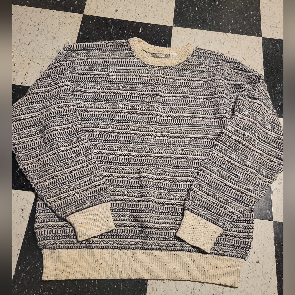 Vintage Textured Knit Crewneck